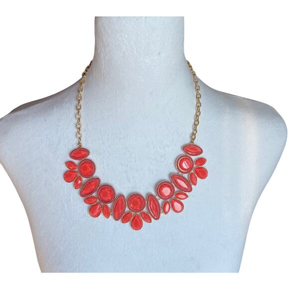 Francesca`s Collection Coral Gold Bib Necklace w/ Lobster Clasp - Picture 2 of 9